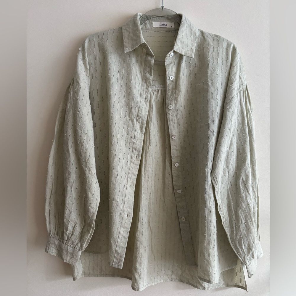 LARA Light Green Women’s Eyelet Oversized Button-Front Shirt Size M - Picture 7 of 16